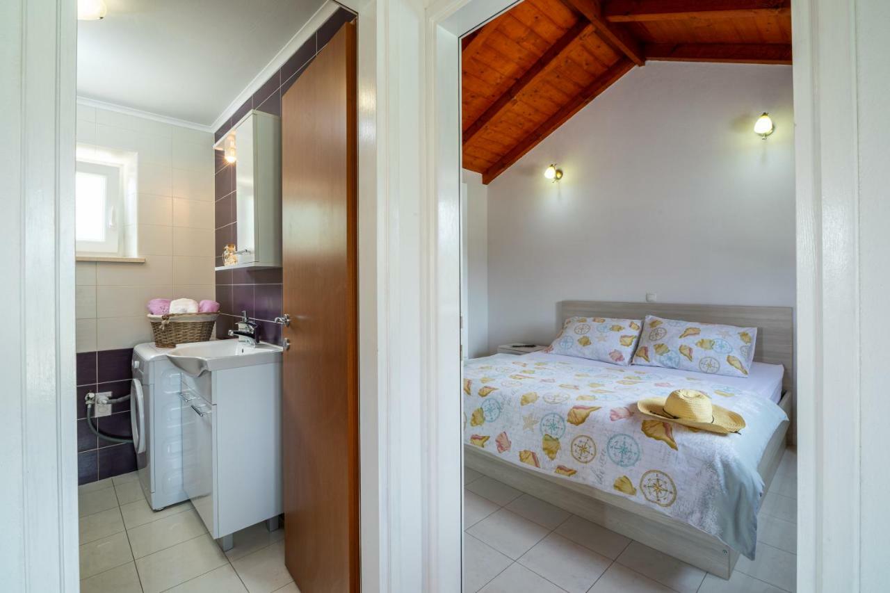 فيلا Vineyard House & Olive Grove House Račišće المظهر الخارجي الصورة