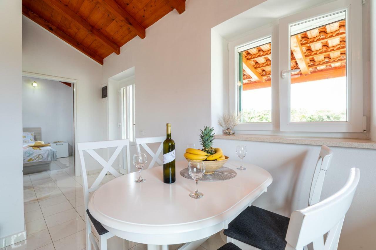 فيلا Vineyard House & Olive Grove House Račišće المظهر الخارجي الصورة