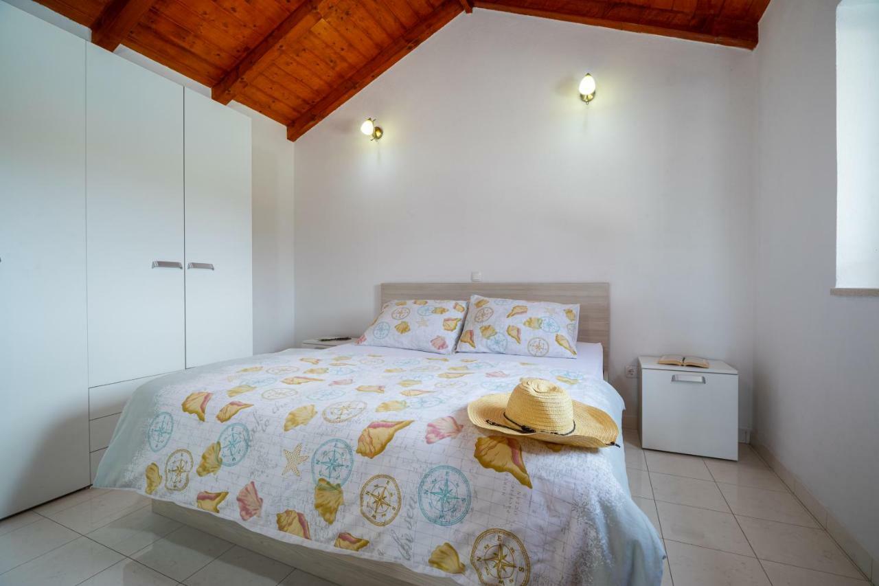 فيلا Vineyard House & Olive Grove House Račišće المظهر الخارجي الصورة