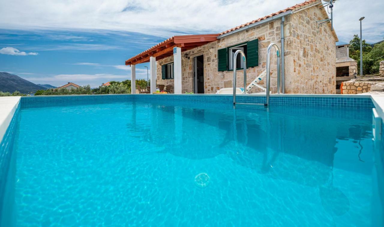 فيلا Vineyard House & Olive Grove House Račišće المظهر الخارجي الصورة